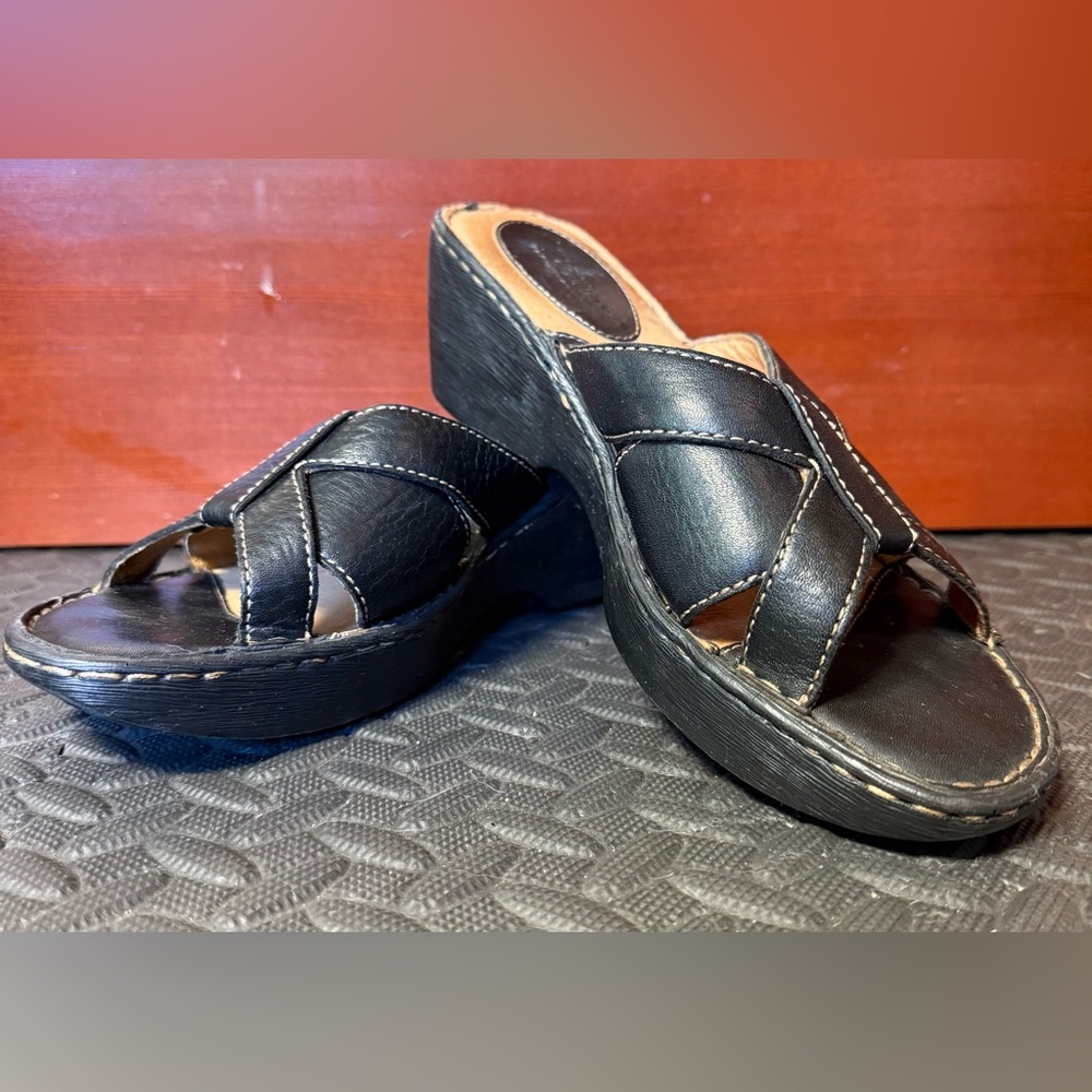 Born Dark Brown Leather Comfort Wedge Sandals